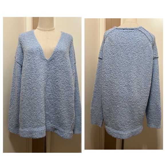 Free People Sz M Light Blue All Mine Fuzzy Knit Alpaca Blend V-Neck Sweater. - Picture 9 of 9